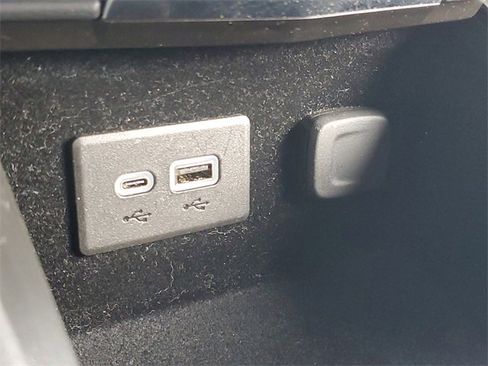 Certified 2023 Cadillac XT4 Premium Luxury w/ Cold Weather Package image 22