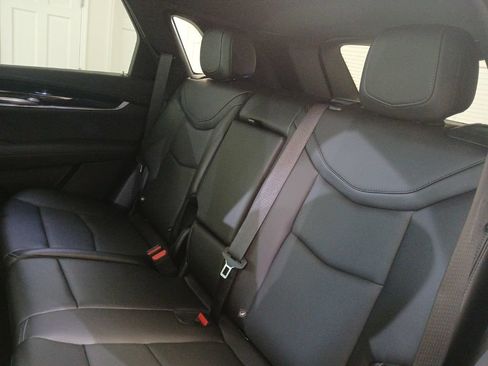 Certified 2025 Cadillac XT5 Premium Luxury w/ Technology Package AWD/4WD image 15