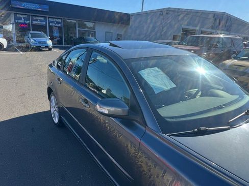 Used 2010 Volvo S40 2.4i FWD image 10
