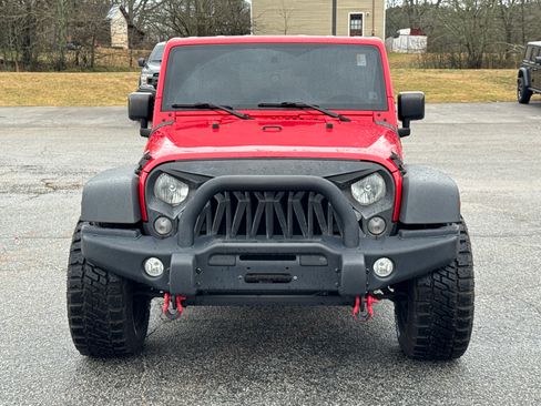 Used 2015 Jeep Wrangler Unlimited Sport image 2