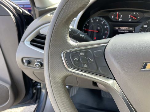 Used 2021 Chevrolet Malibu LS image 17