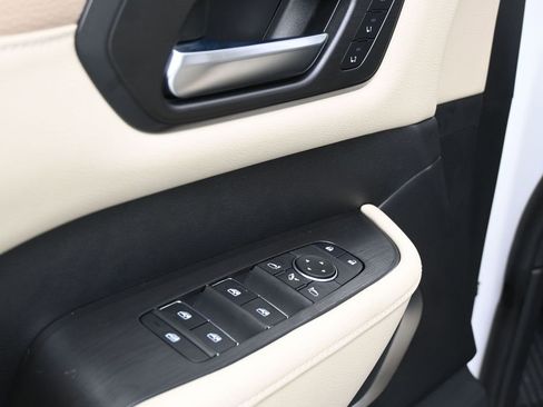 New 2026 Nissan Armada Platinum image 16