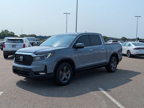 Used 2022 Honda Ridgeline RTL-E image 2