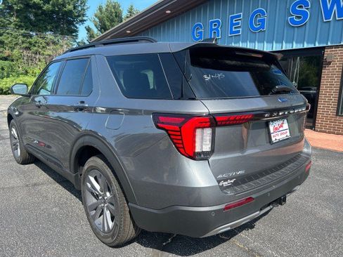 New 2026 Ford Explorer Active w/ Active Comfort Package AWD/4WD image 8