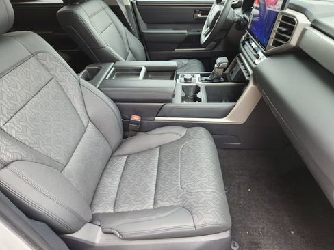 Used 2023 Toyota Tundra Limited w/ Power Package image 10