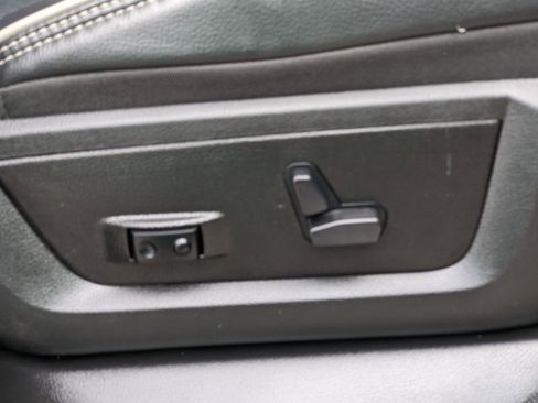 Used 2024 RAM 2500 Laramie image 16