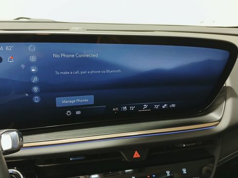 Used 2024 Buick Envision Avenir AWD/4WD image 25