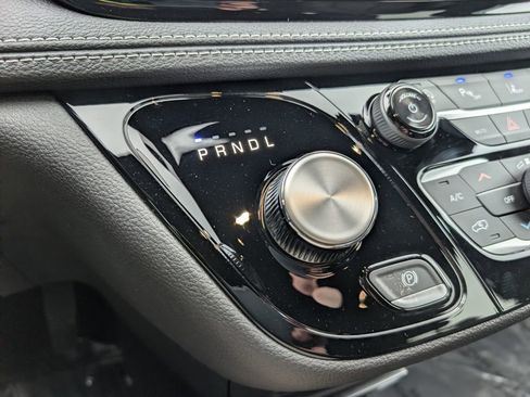 New 2026 Chrysler Pacifica Select w/ S Appearance Package FWD image 23