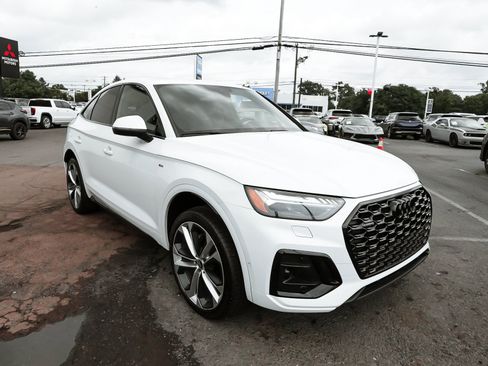 Used 2023 Audi Q5 2.0T Prestige w/ Prestige Package AWD/4WD image 3