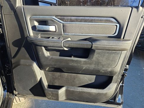 Certified 2024 RAM 3500 Big Horn w/ Towing Technology Group image 17