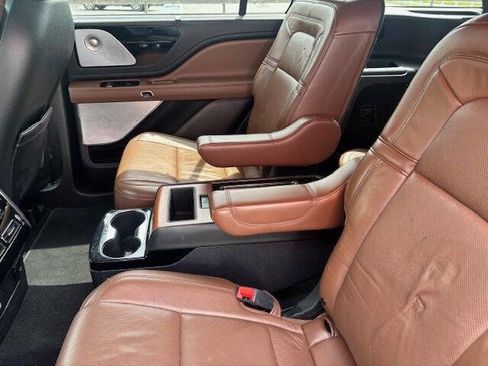 Used 2020 Lincoln Aviator Reserve w/ Equipment Group 202A AWD/4WD image 6