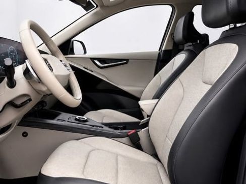 Used 2024 Kia Niro Wave w/ Wave Preserve Package FWD image 14