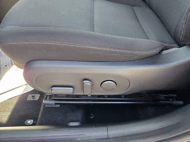 Used 2025 Hyundai Kona SEL FWD image 15