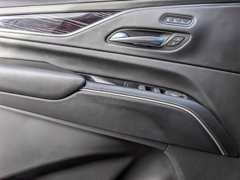Used 2023 Cadillac Escalade V image 11