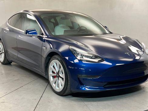 Used 2018 Tesla Model 3 Long Range AWD/4WD image 7