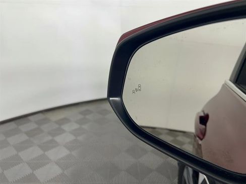 Certified 2024 Toyota Highlander XLE image 16