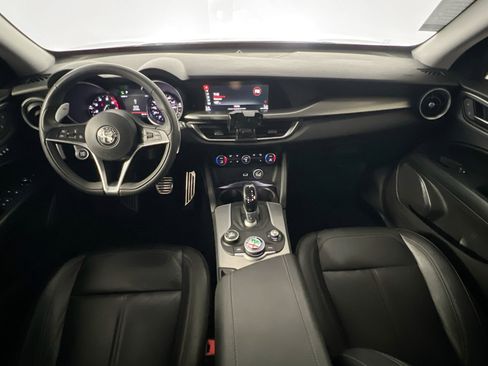 Used 2018 Alfa Romeo Stelvio Sport w/ Quick Order Package 22J Sport AWD/4WD image 30