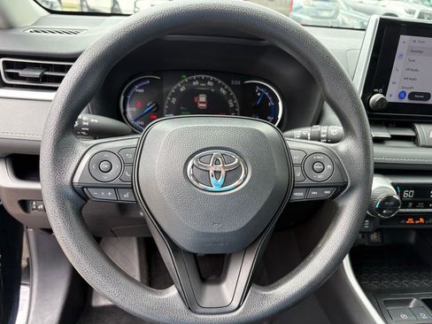 Used 2024 Toyota RAV4 XLE image 26