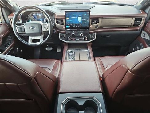 Used 2023 Ford Expedition Limited image 19