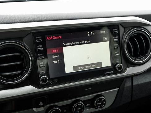 Used 2020 Toyota Tacoma SR5 w/ SR5 Appearance Package (SM) RWD image 28