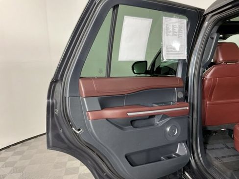 Used 2024 Ford Expedition Limited AWD/4WD image 23