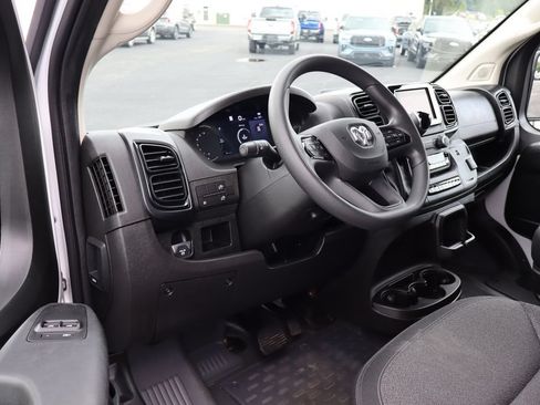 Used 2025 RAM ProMaster 2500 w/ U-Haul Equipment Group FWD image 4