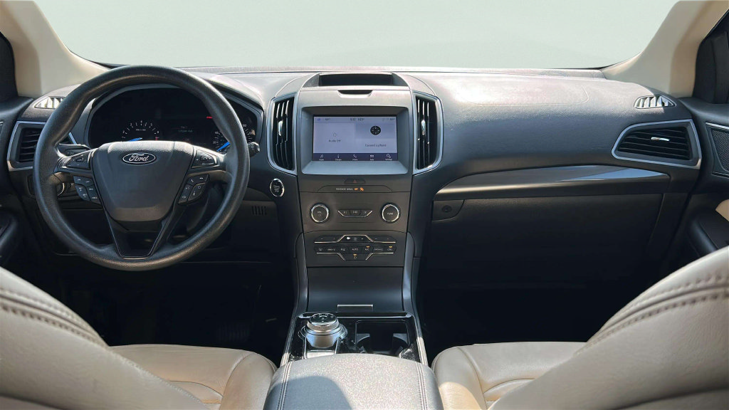 Used 2020 Ford Edge SE FWD image 14