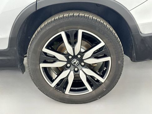 Used 2019 Honda Pilot Touring image 48