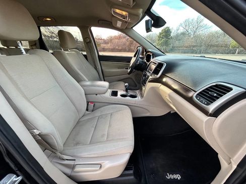 Used 2014 Jeep Grand Cherokee Laredo w/ Quick Order Package 23E image 28