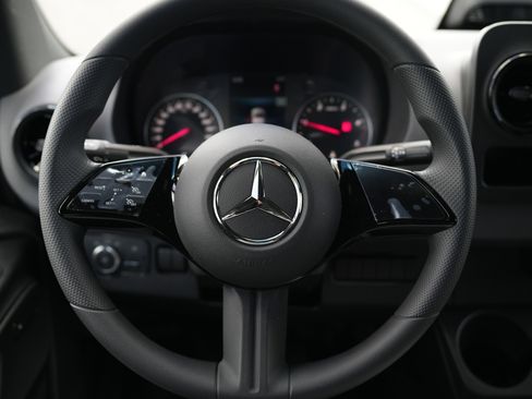 New 2025 Mercedes-Benz Sprinter 2500 image 17