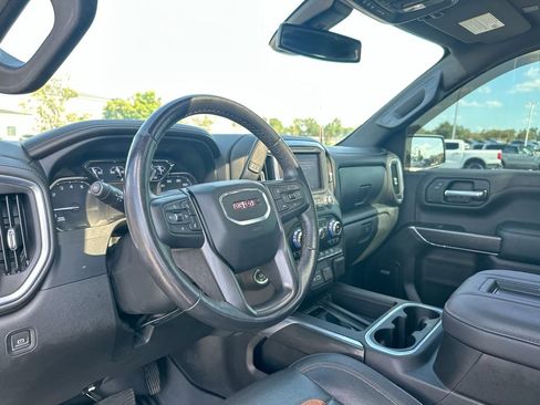 Used 2022 GMC Sierra 1500 AT4 w/ AT4 Premium Package AWD/4WD image 10