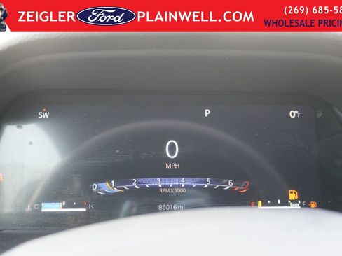 Used 2024 Jeep Grand Cherokee Limited image 27