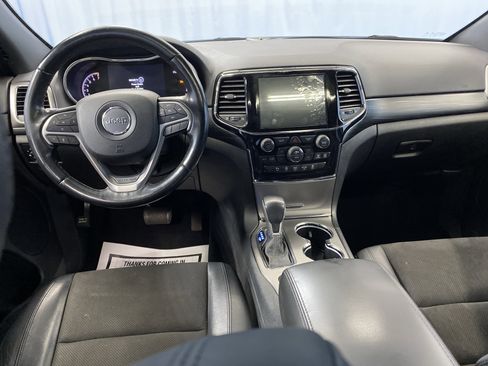 Certified 2020 Jeep Grand Cherokee Altitude image 31