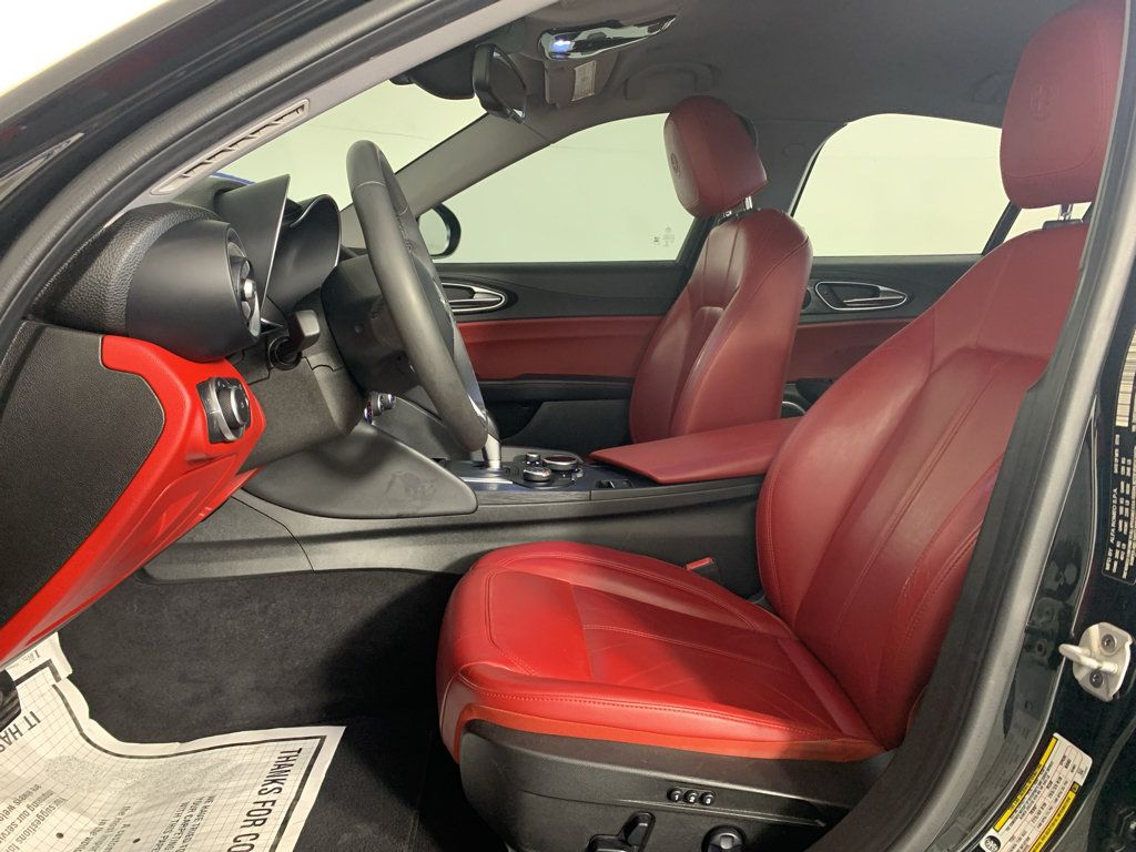 Used 2019 Alfa Romeo Giulia w/ Quick Order Package 22K Sport RWD image 15