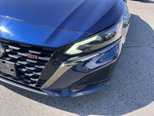 Used 2024 Nissan Altima 2.5 SR FWD image 9