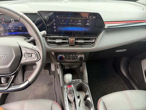 Used 2025 Chevrolet TrailBlazer RS w/ Driver Confidence Package FWD image 18