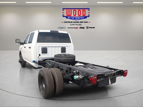New 2026 RAM 3500 Tradesman AWD/4WD image 4