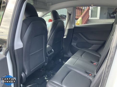 Used 2020 Tesla Model Y Long Range image 26