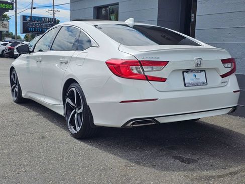 Used 2019 Honda Accord Sport image 3
