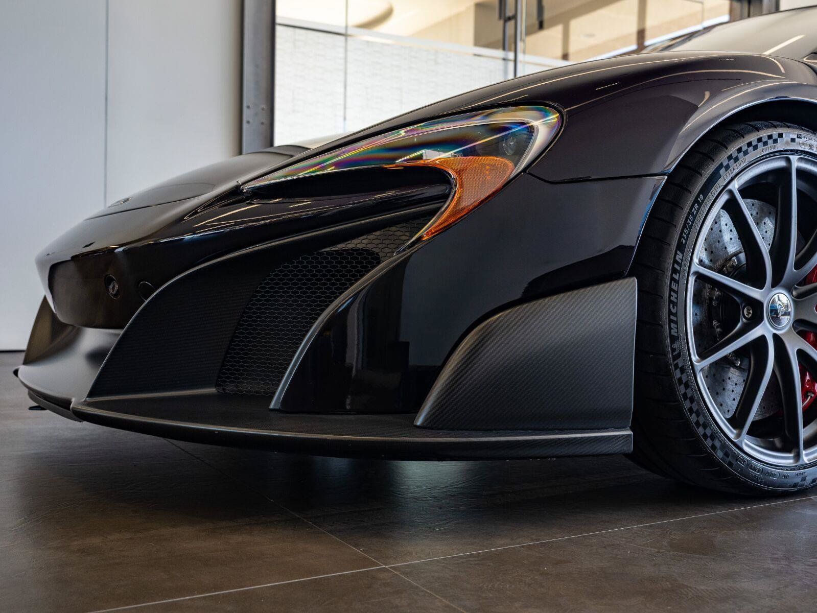 Used 2016 McLaren 675LT Coupe RWD image 31