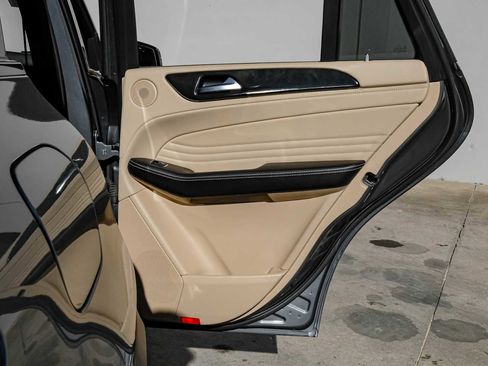 Used 2019 Mercedes-Benz GLE 43 AMG AMG GLE 43 image 51