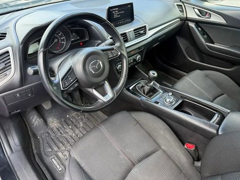 Used 2018 MAZDA MAZDA3 Grand Touring FWD image 2