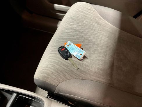 Used 2013 Honda CR-V LX image 33