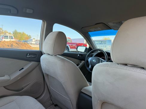 Used 2010 Nissan Altima 2.5 S image 54
