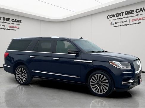 Used 2019 Lincoln Navigator L Reserve image 12