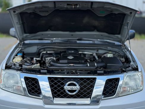Used 2014 Nissan Frontier SV w/ SV Value Truck Package AWD/4WD image 28