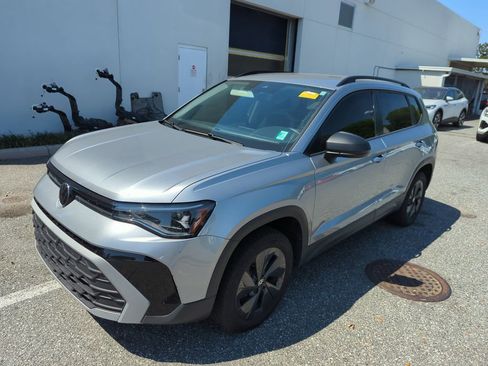 Used 2025 Volkswagen Taos S image 5