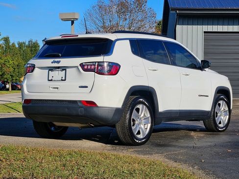 Used 2022 Jeep Compass Latitude image 4