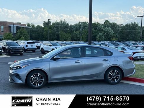 Certified 2024 Kia Forte LXS FWD image 4