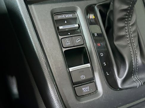 Used 2025 Honda CR-V EX-L image 24